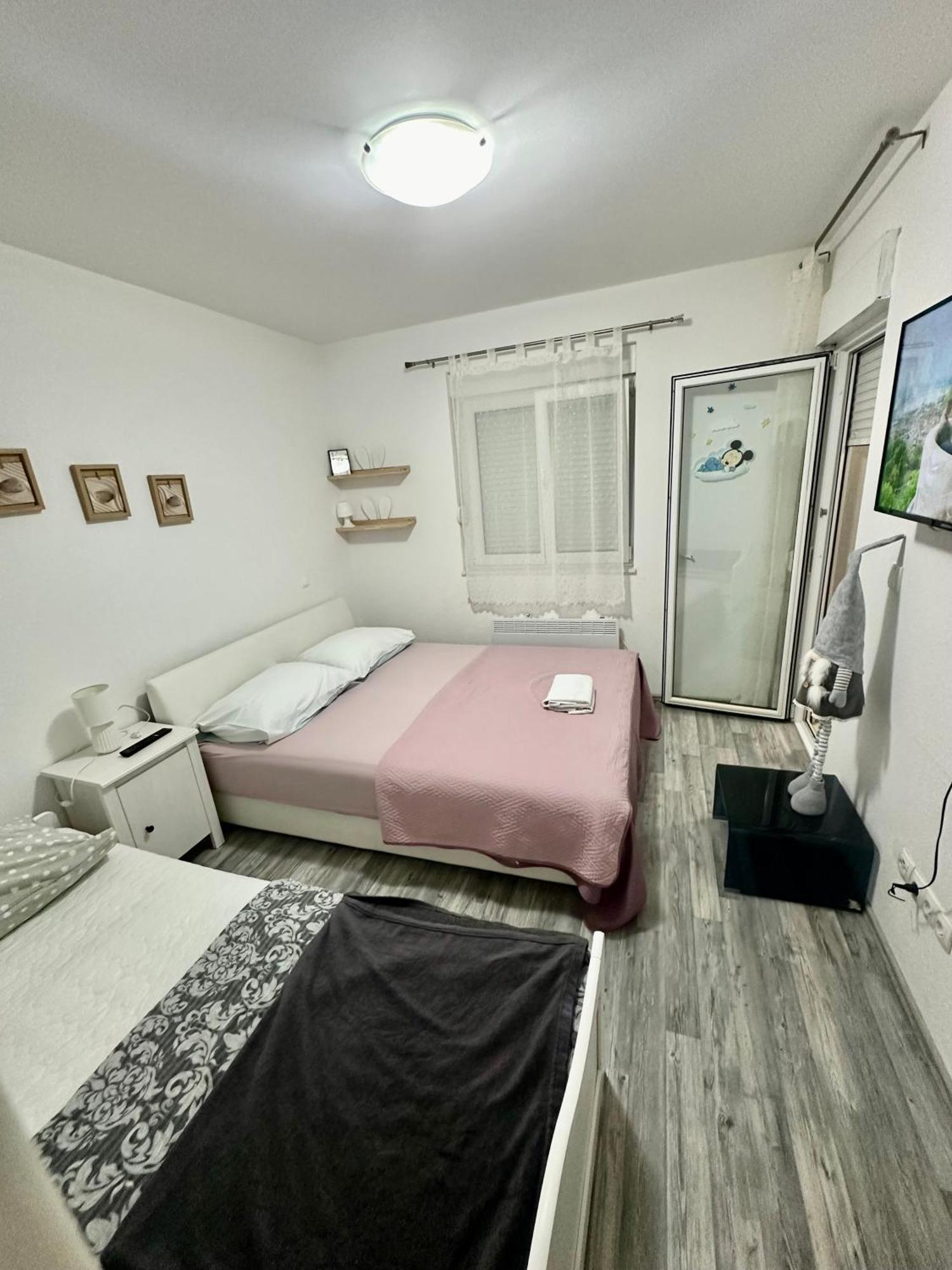 Apartments Zaja Сегет-Враница Экстерьер фото