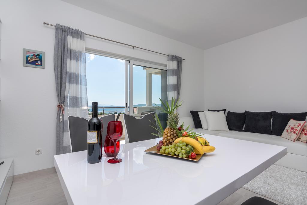 Apartments Zaja Сегет-Враница Экстерьер фото